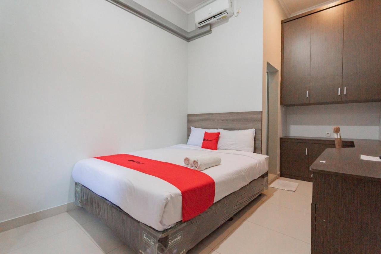 Reddoorz Plus Syariah @ Tuparev Cirebon 3 Eksteriør bilde
