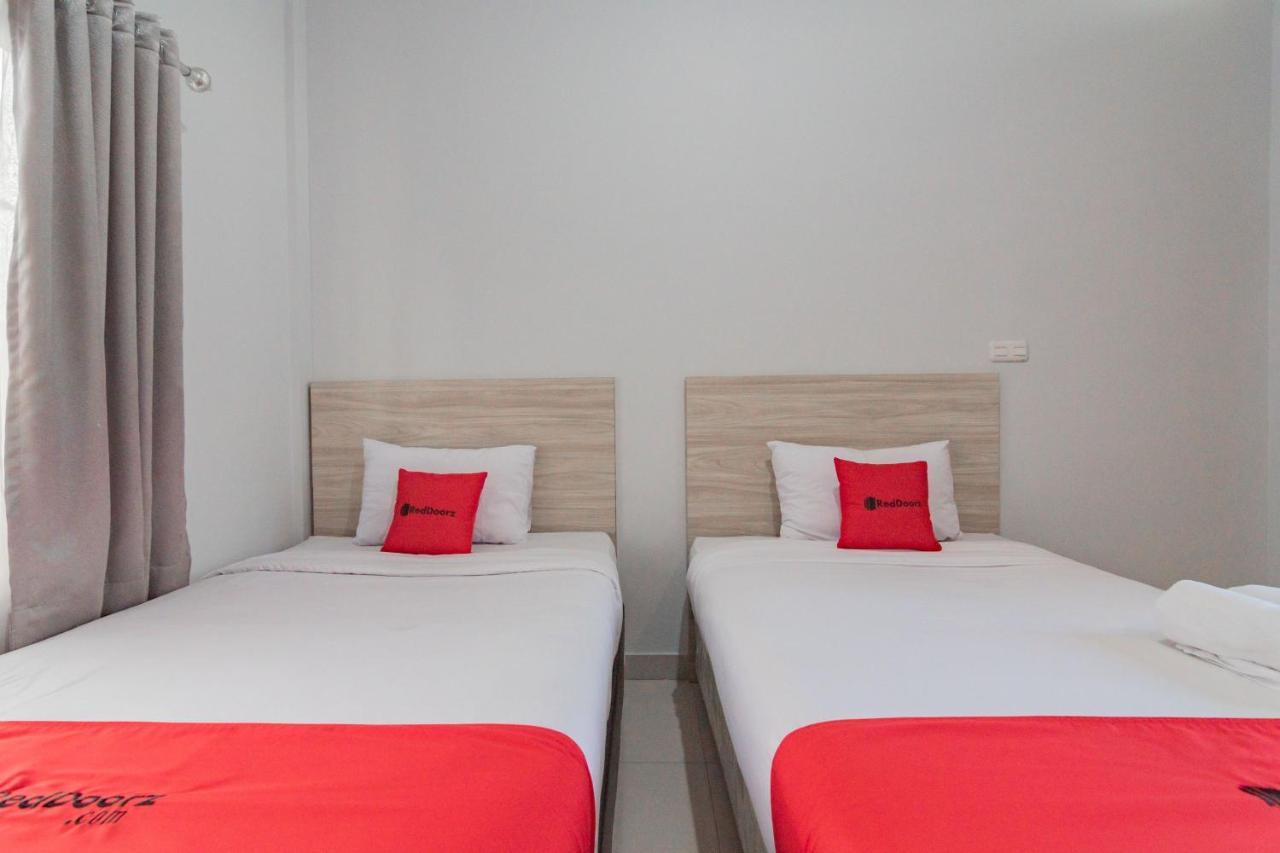 Reddoorz Plus Syariah @ Tuparev Cirebon 3 Eksteriør bilde